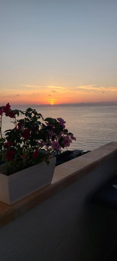 La Finestra Sul Mare Apartment Тропеа Екстериор снимка